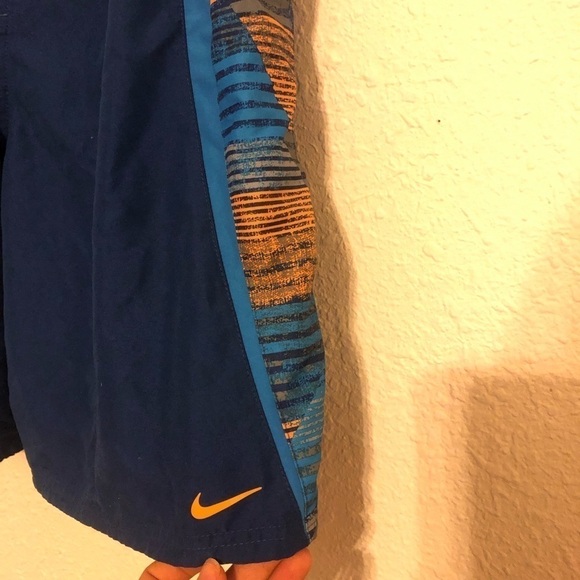 3/$25 🙌🏼 Nike Men’s Swim Trunks Elastic Waistband 9” Inseam Medium - Picture 6 of 7